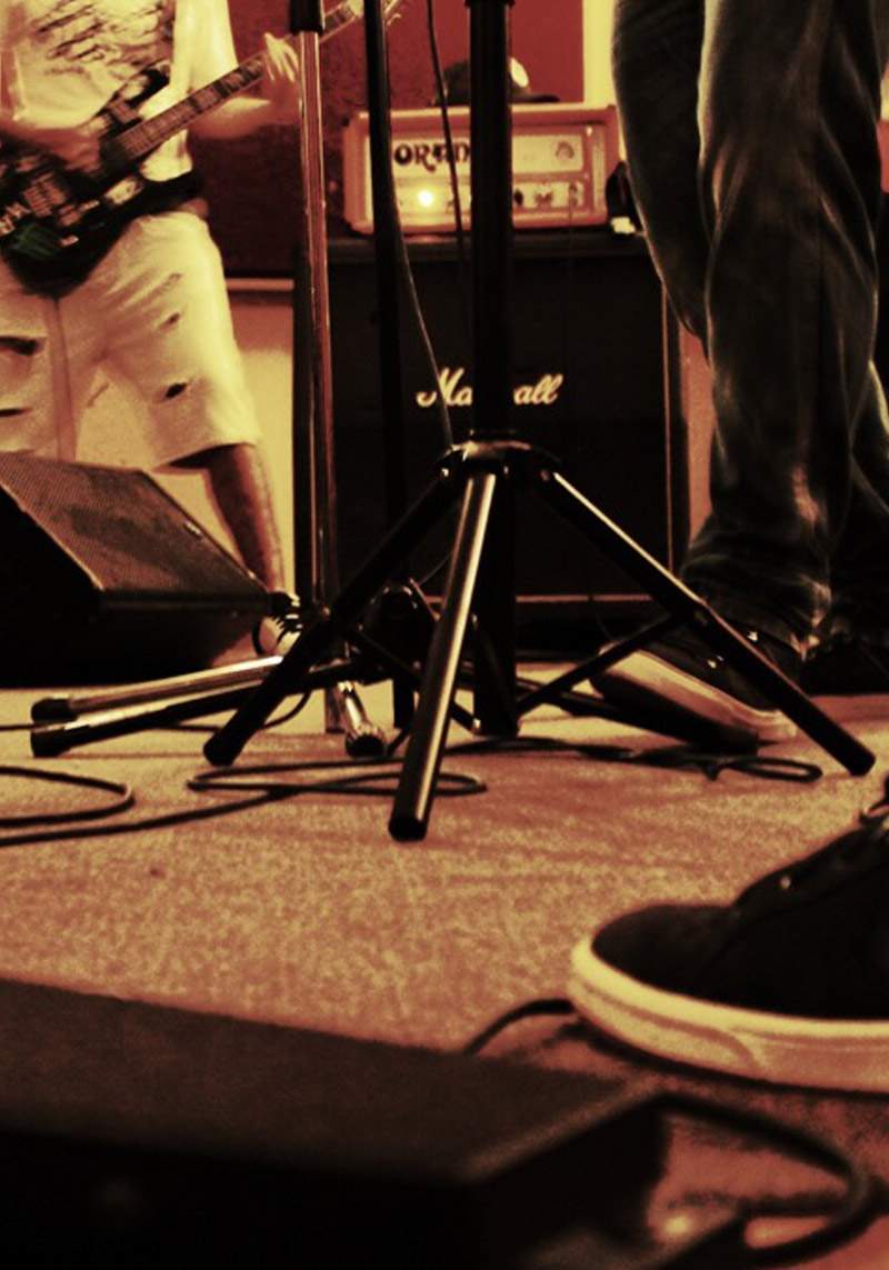 NEPTUNE IS DEAD REHEARSHAL AT REDHOOUSE STUDIOS